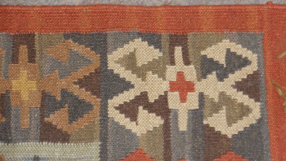 The same kilim with the edge rebuilt